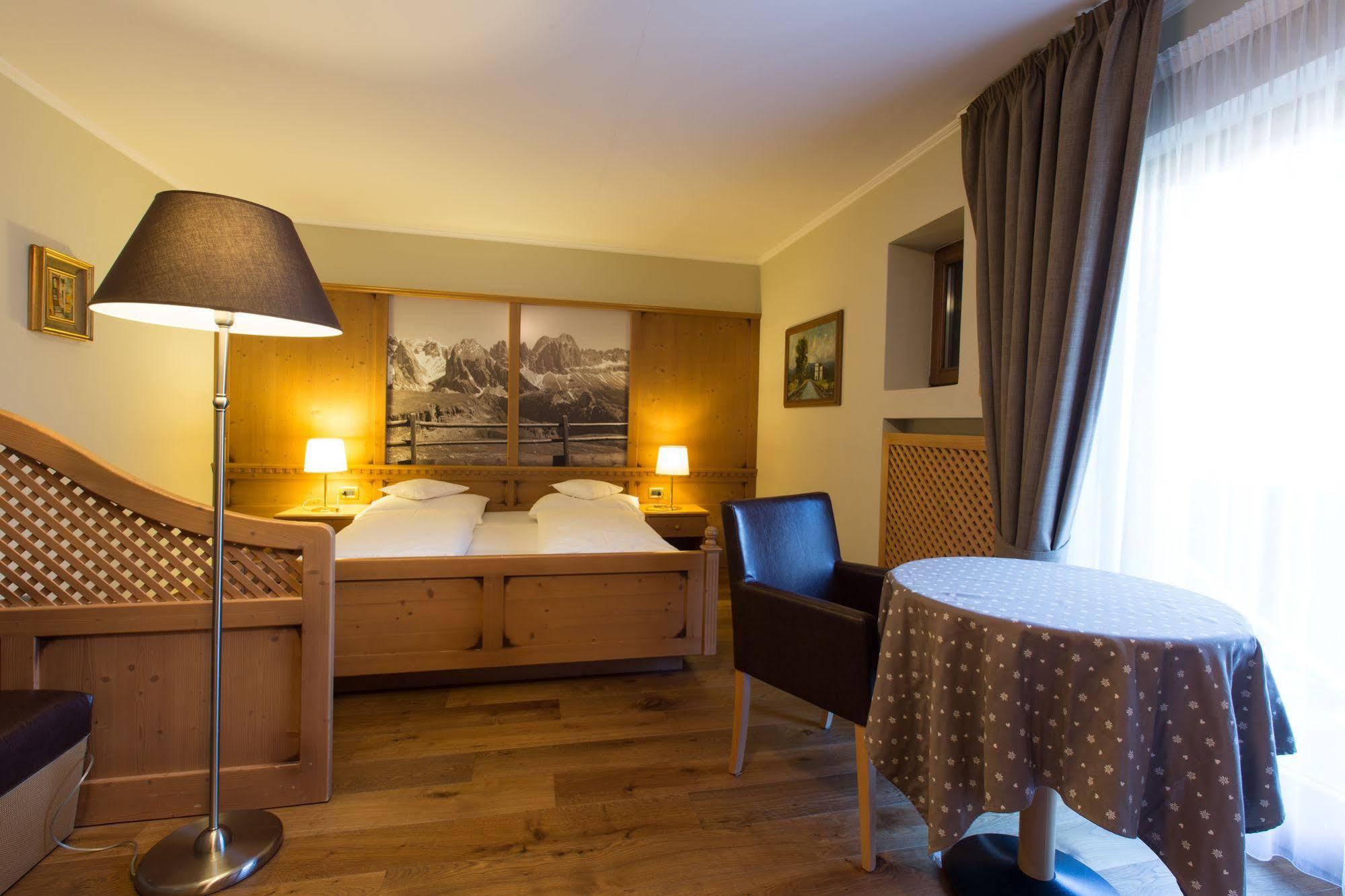 Eggentaler Hotel Cardano Ngoại thất bức ảnh