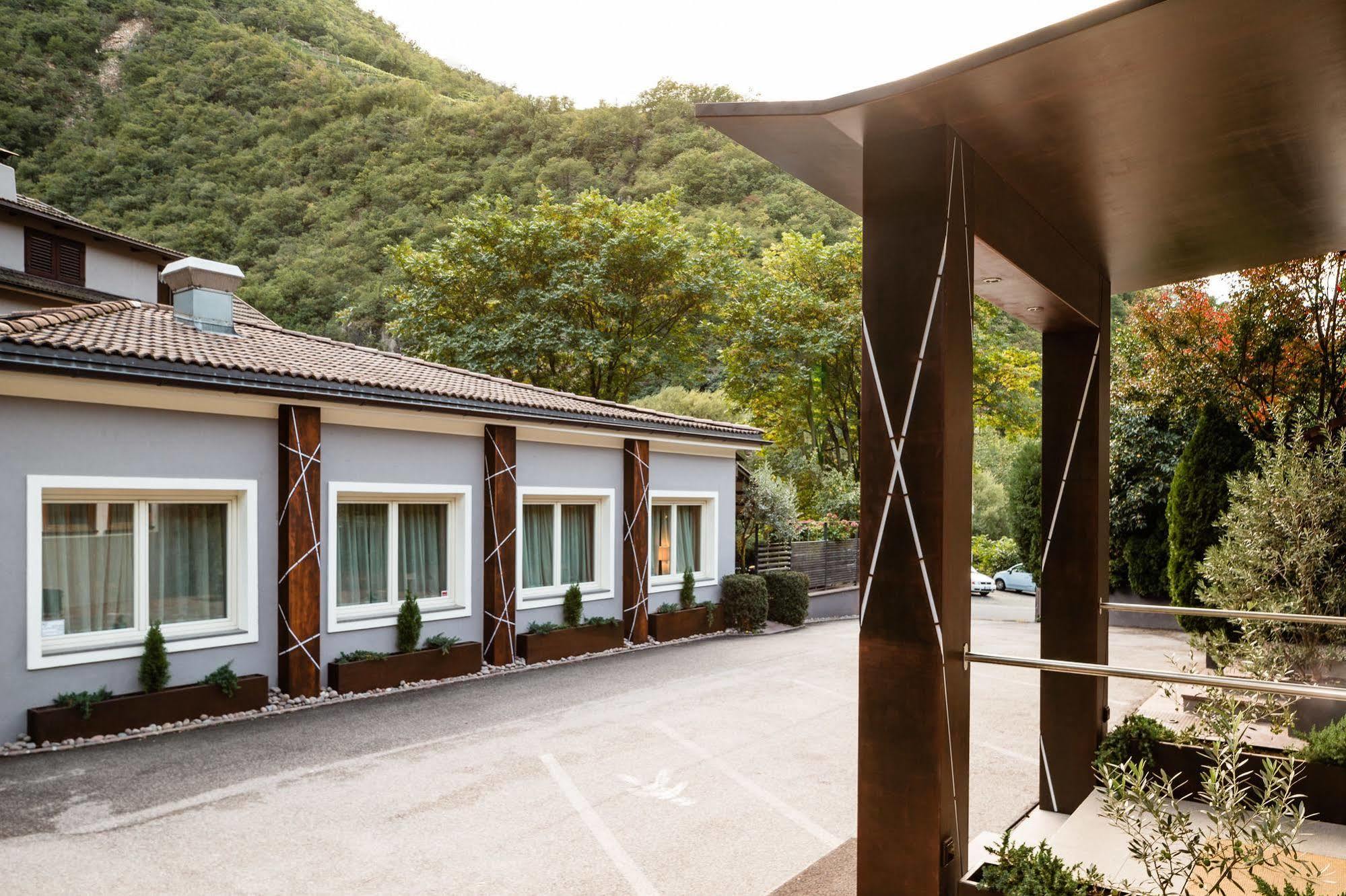 Eggentaler Hotel Cardano Ngoại thất bức ảnh